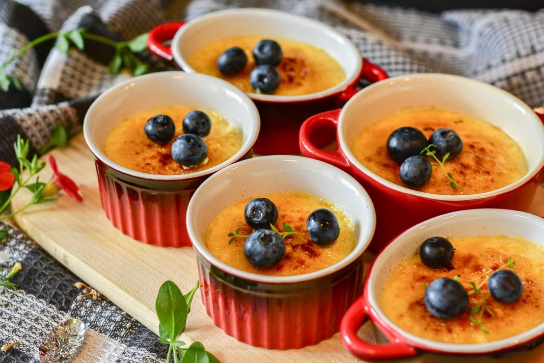 Natillas de huevo, cómo preparar el postre más rico que el flan de huevo