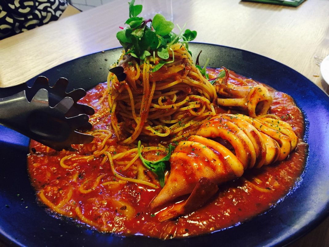 Cómo hacer unos calamares rellenos con los que triunfar en la mesa