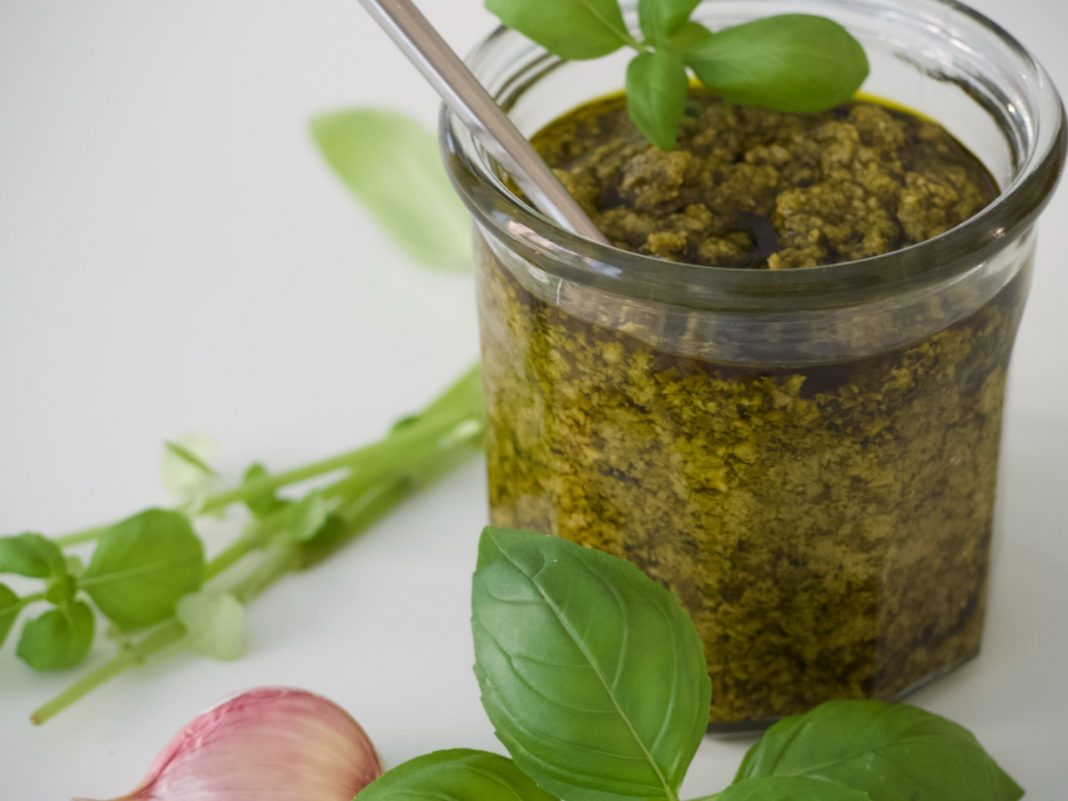 Mojo verde: cómo hacer la salsa canaria como un canario de verdad