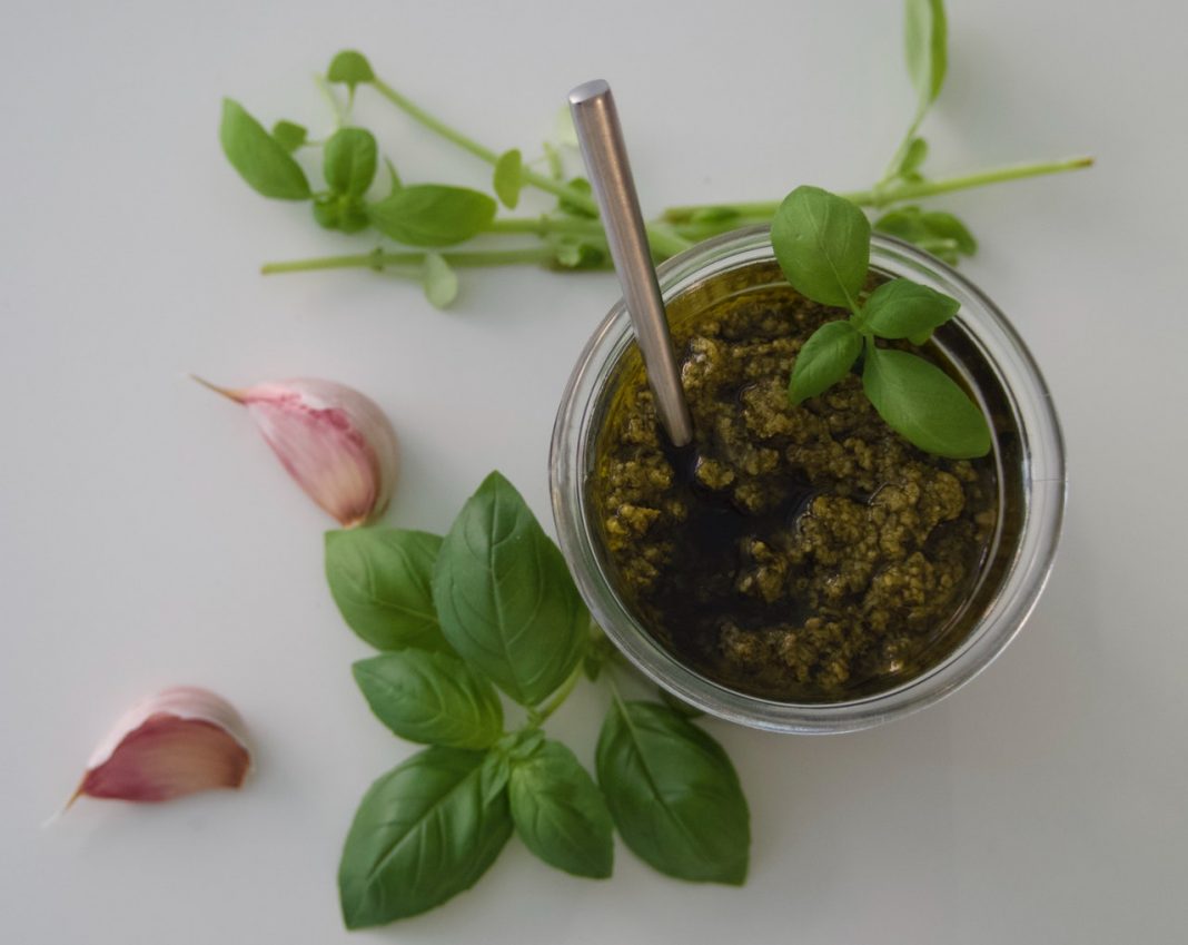 Mojo verde: cómo hacer la salsa canaria como un canario de verdad