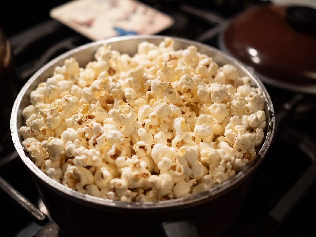 Palomitas: cómo hacerlas bajas en calorías para atiborrarte