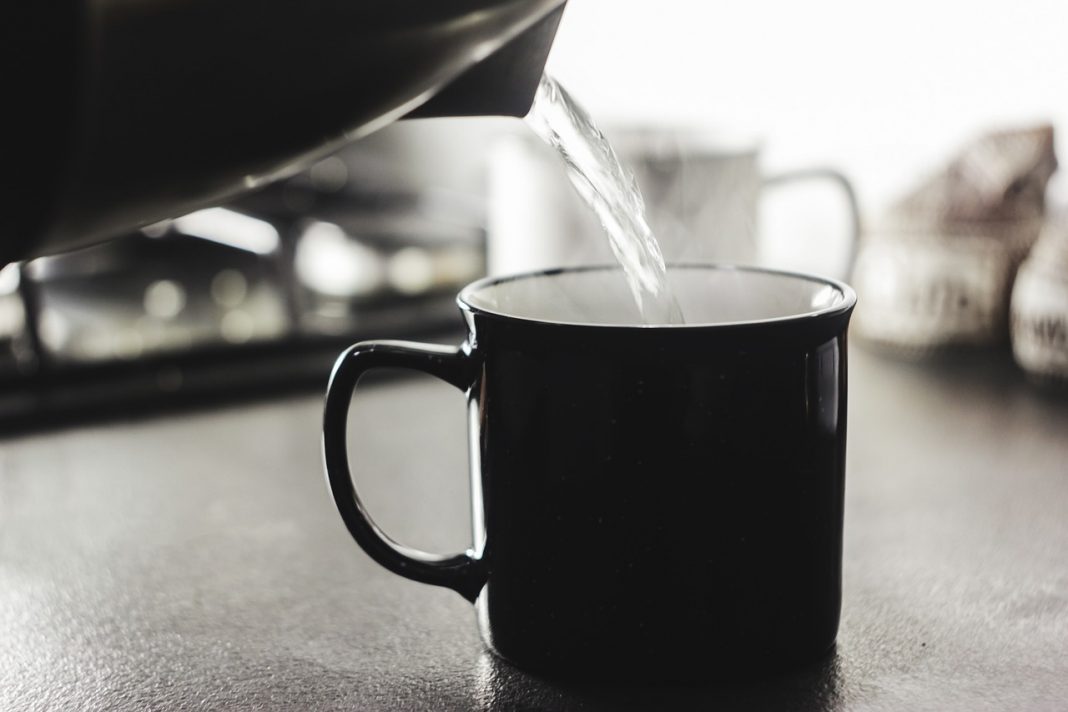 Esta es la mejor agua para hacer un buen café