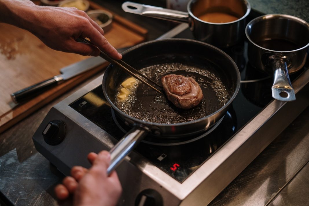 Filetes de cerdo flambeados la curiosa receta que no se te habría ocurrido