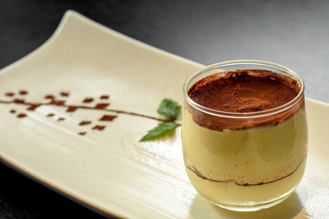 Tiramisú casero: el ingrediente que debes poner entre capas para que esté riquísimo