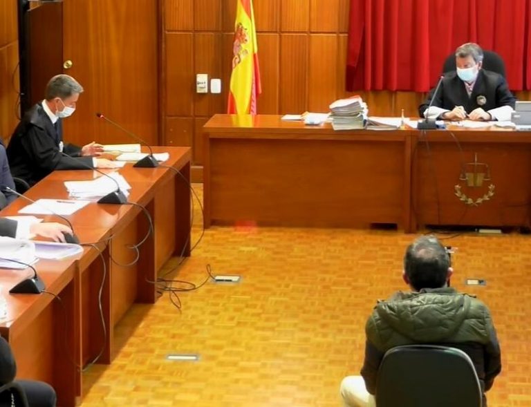 El acusado de matar y descuartizar a su pareja pide «perdón» a la familia