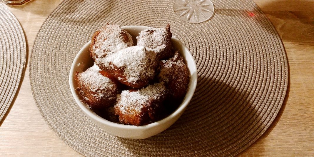 Buñuelos de manzana, cómo hacerlos saludables para no engordar un gramo