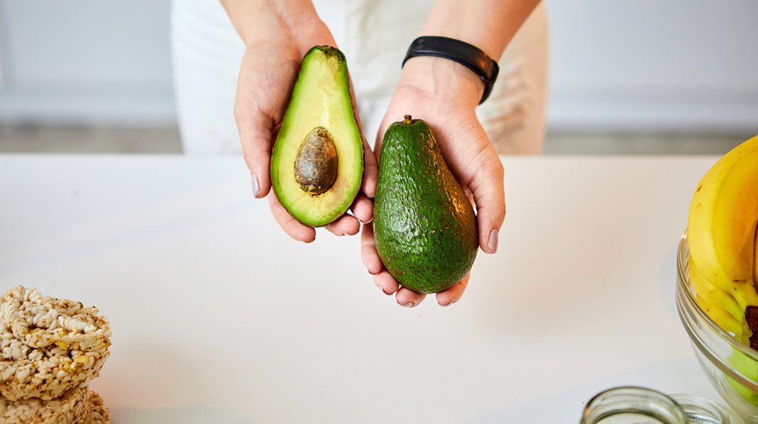 Cómo sabes si un aguacate está malo en cinco segundos