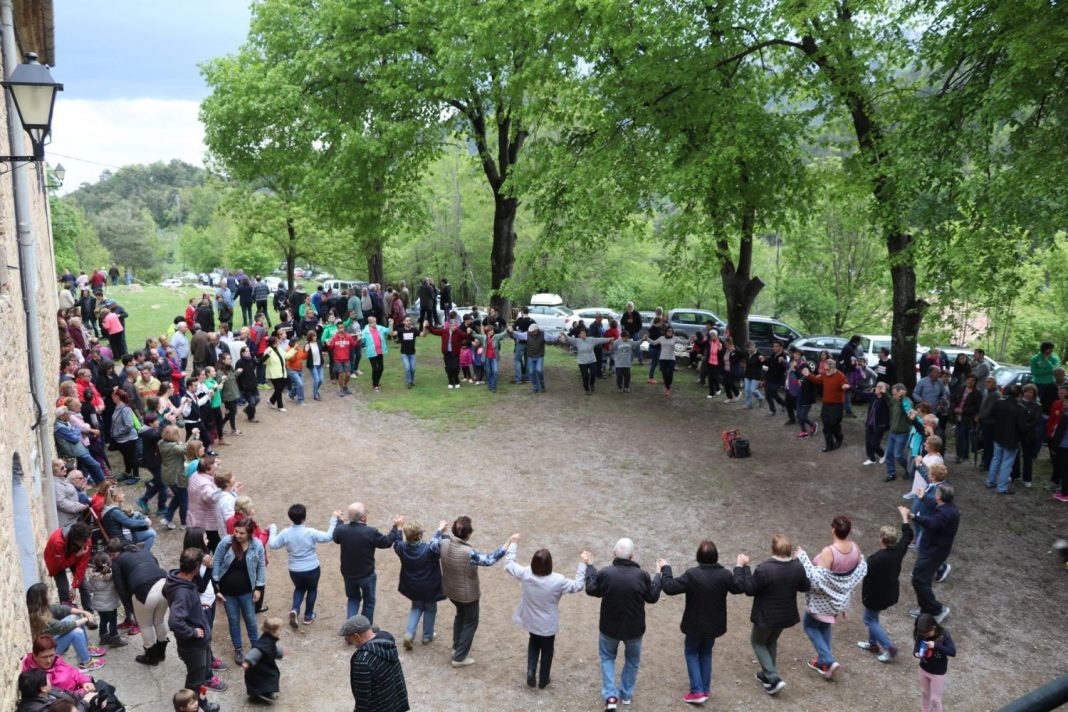 Este es el pueblo 'perdido' del Pirineo catalán que te encantará