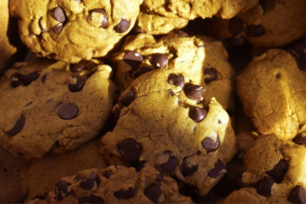 Cómo hacer unas galletas con pepitas de chocolate más ricas que las de marca