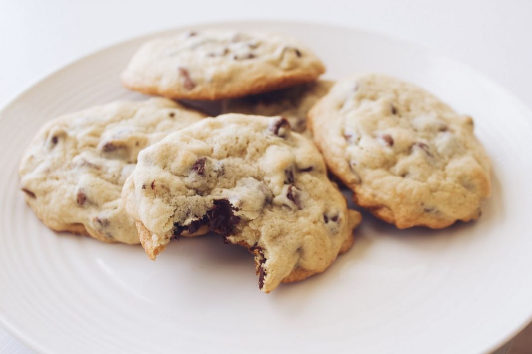 Cómo hacer unas galletas con pepitas de chocolate más ricas que las de marca