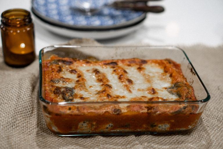 Engaña a tu paladar con unos canelones de patata y estofado