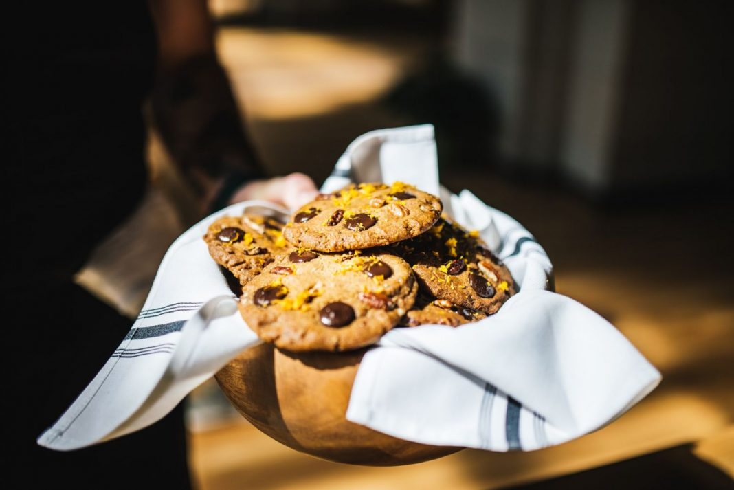 Galletas de chispas de chocolate olvídate del horno con esta receta y hazlas en el microondas