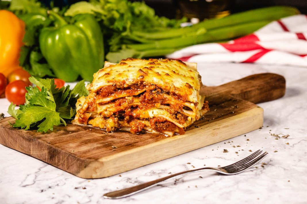 Lasaña de carne así la puedes preparar sin usar el horno