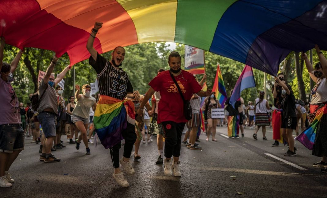 Artistas presentes en el Día del Orgullo Gay