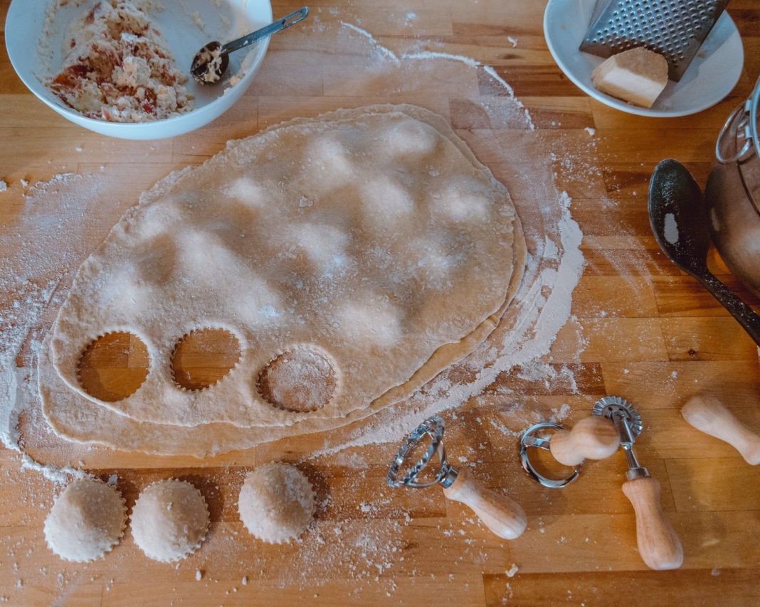 Así se preparan unos raviolis de langostino de calidad