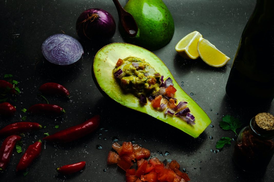 Karlos Arguiñano crea el guacamole perfecto con estos ingredientes