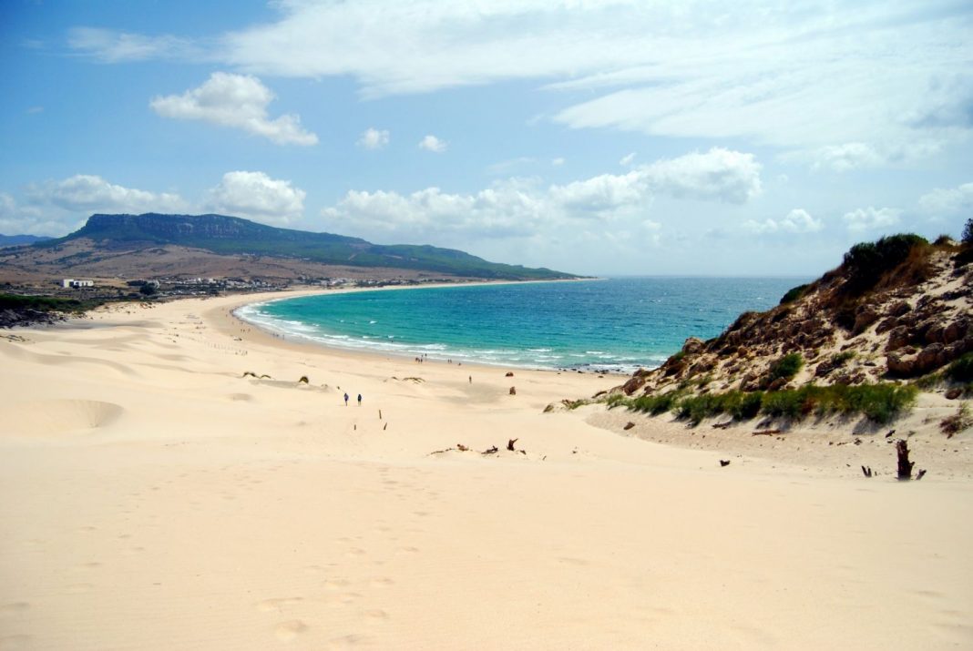 Playa de Barinatxe y su carrera nudista