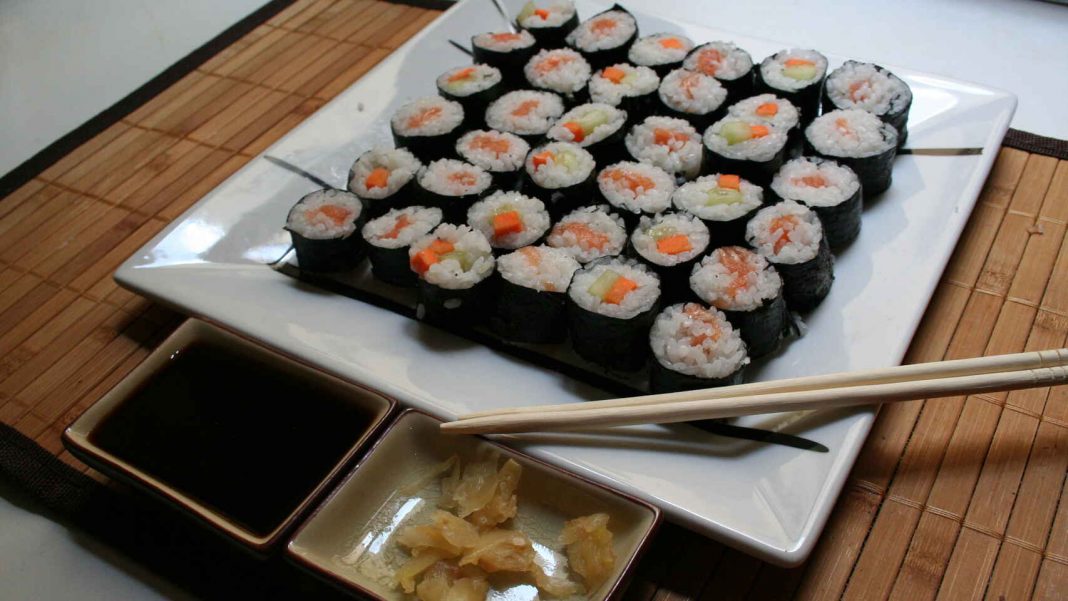 El problema de consumir sushi, según la OCU