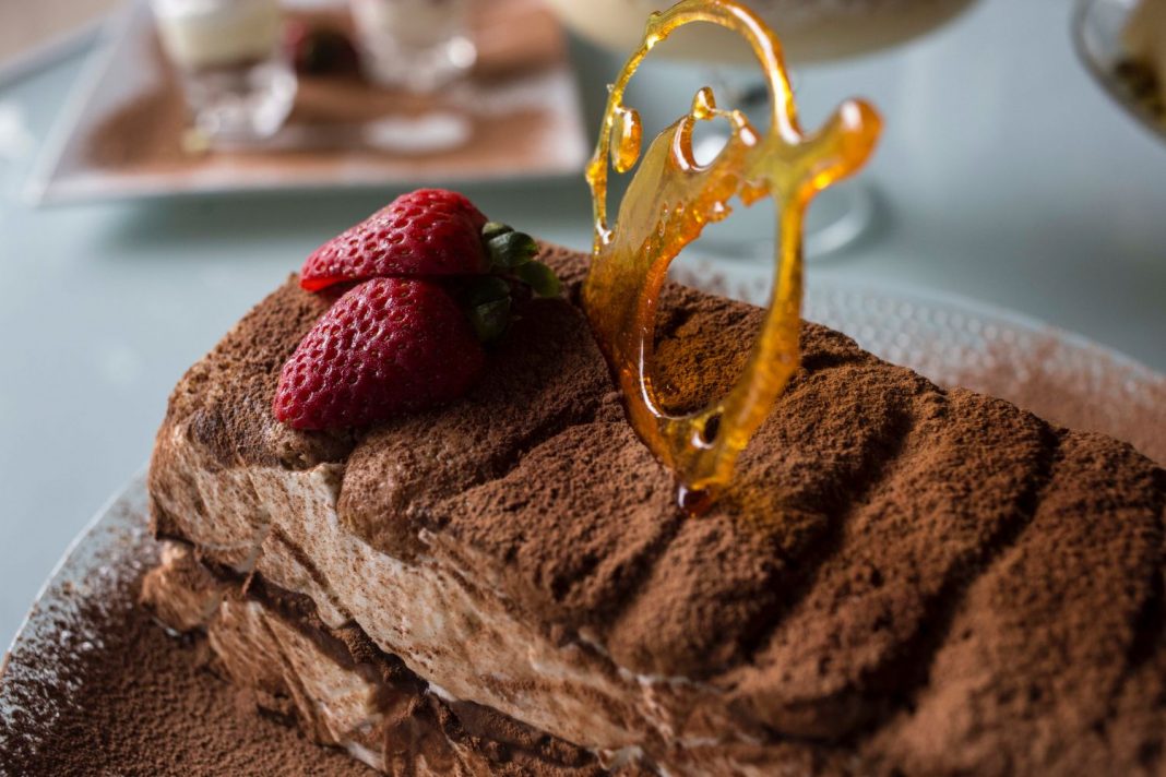 La tarta tiramisú de Jordi Cruz que te hará la boca agua