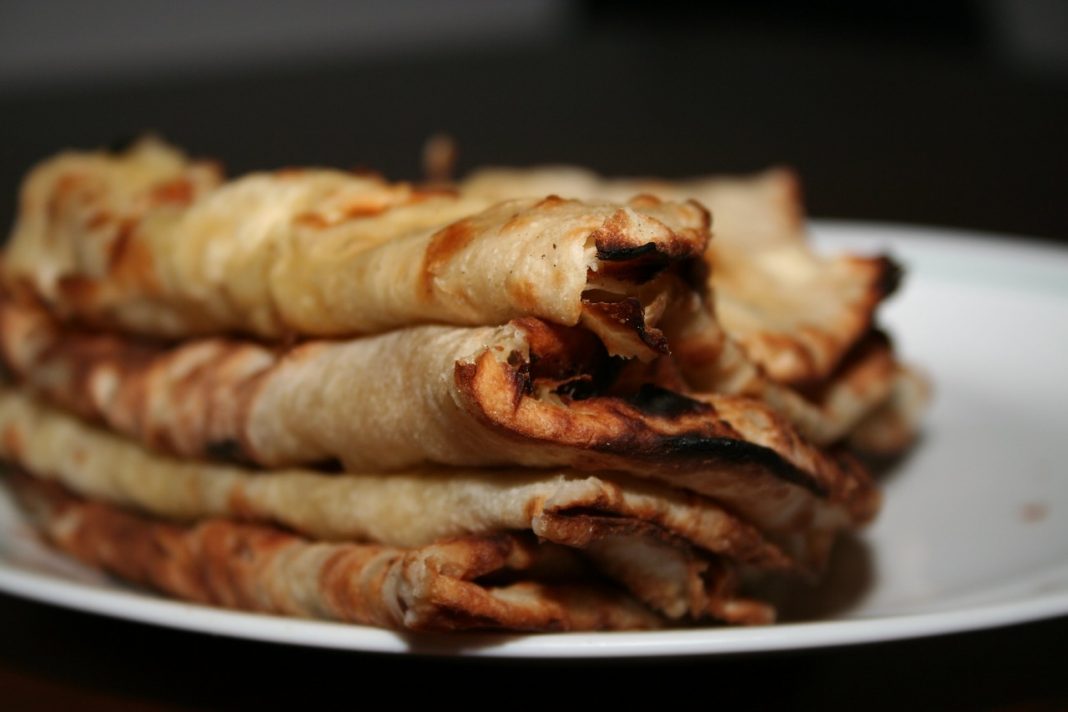 Pan naan o pan de pita aprende a diferenciarlos y a hacerlos en casa