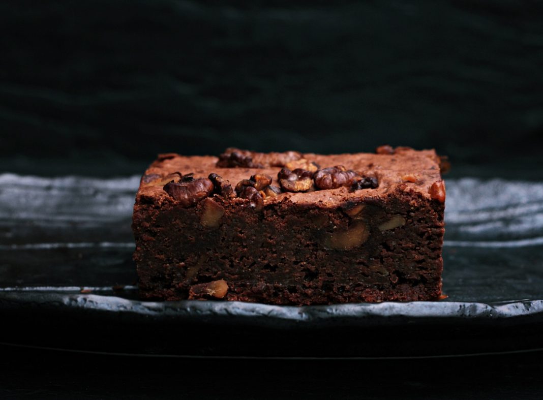 Brownie de miel dale un toque dulce a un bizcocho tentador