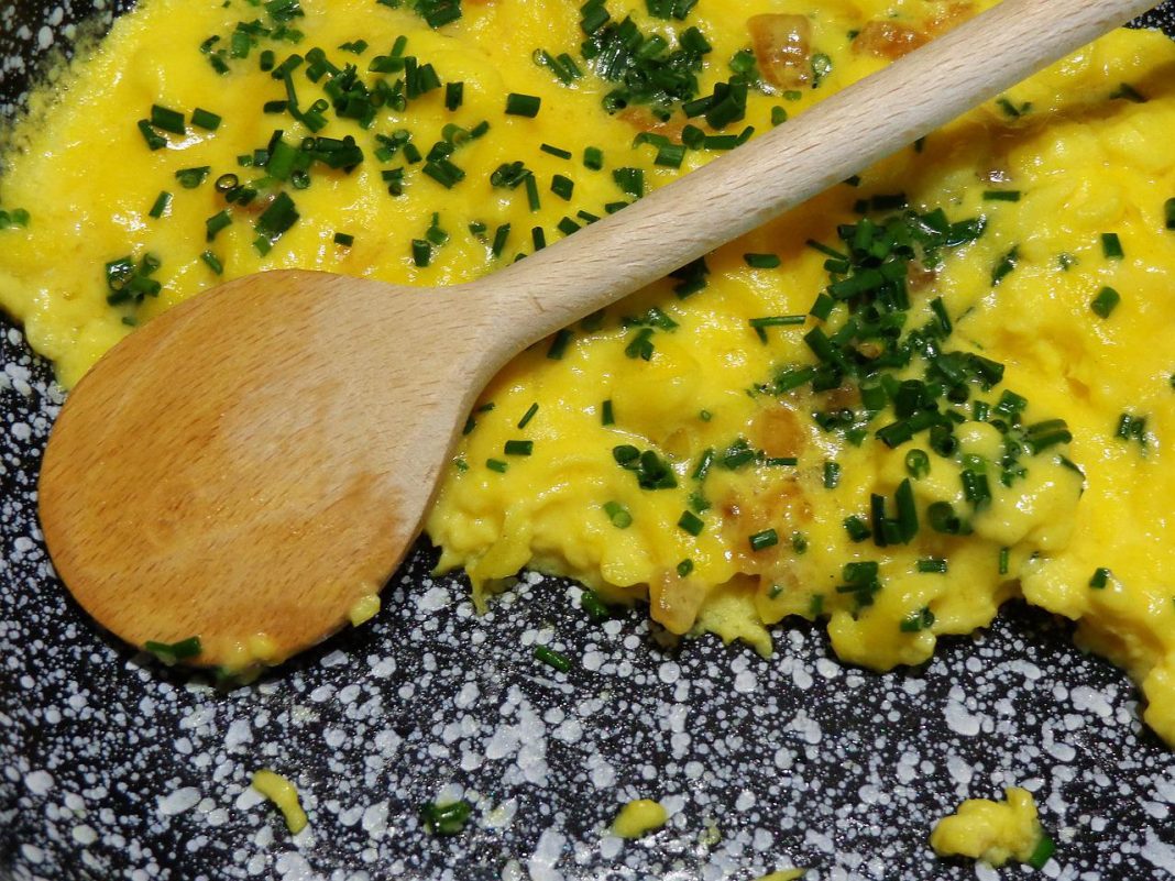 El desayuno con huevos que te hará olvidar las tostadas y el café