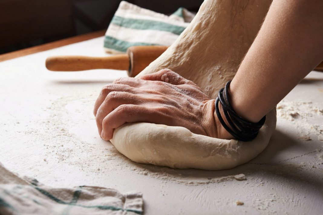 Pizza en la sartén: la receta para que disfrutes sin engordar ni un gramo