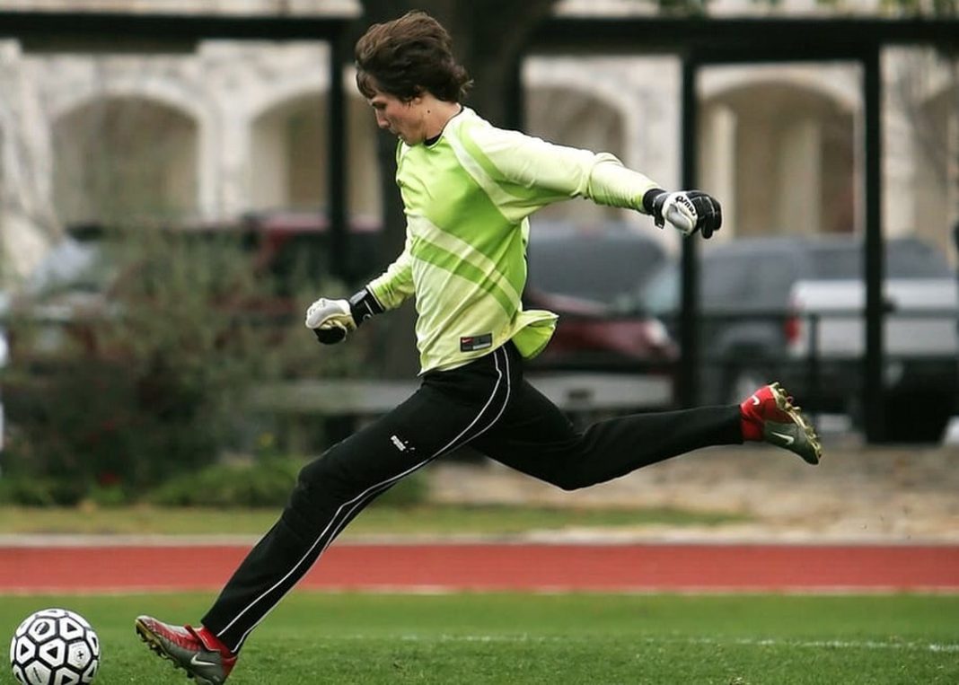 Cosas que pasan si no te cambias la ropa de deporte después de entrenar