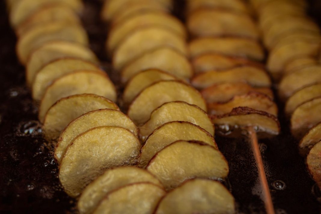 Patatas fritas al horno: la receta para comer patatas más saludable