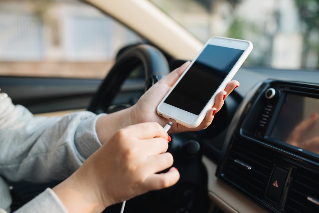 El Mal Hábito De Cargar El Teléfono 