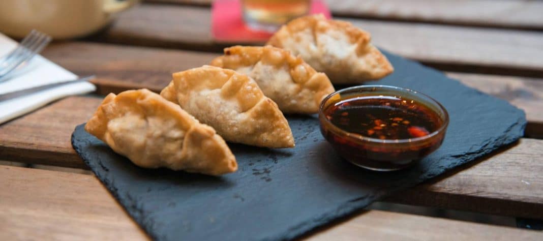 Cómo hacer unas gyozas o empanadillas chinas que ni en Pekín