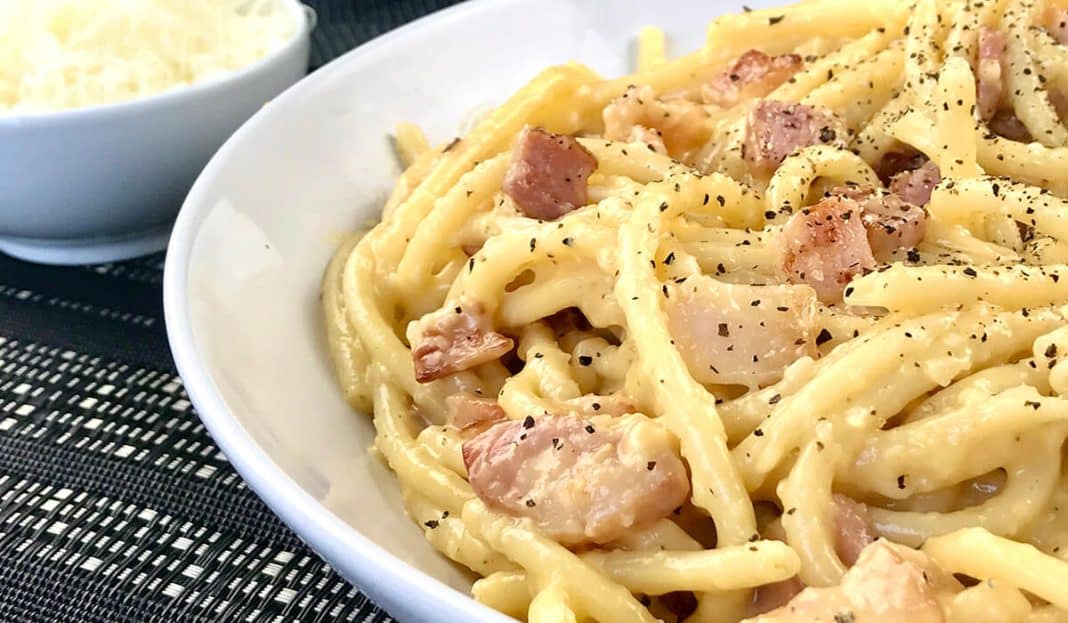 Espaguetis a la carbonara: El origen de su nombre