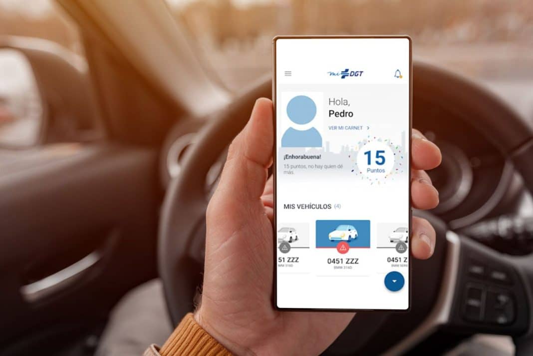 La App MiDGT y la información del coche