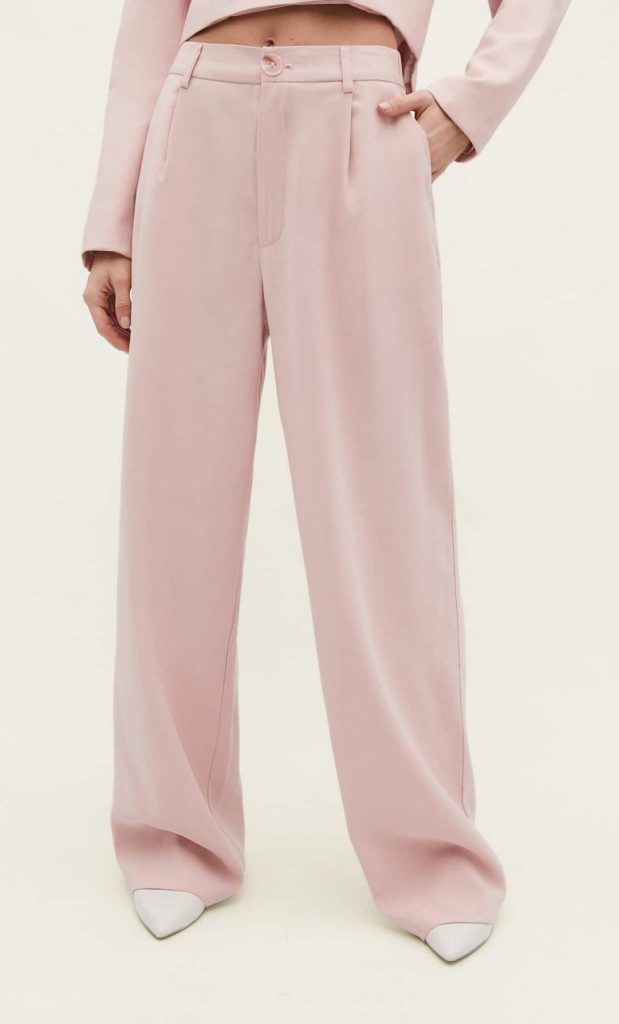 Stradivarius: Los Trajes De Mujer Para Deslumbrar De Fiesta O En El Trabajo