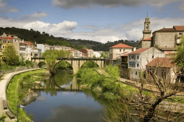 El Pueblo Más Bonito De España Necesita Nuevos Vecinos: Alquiler Y Trabajo Asegurados