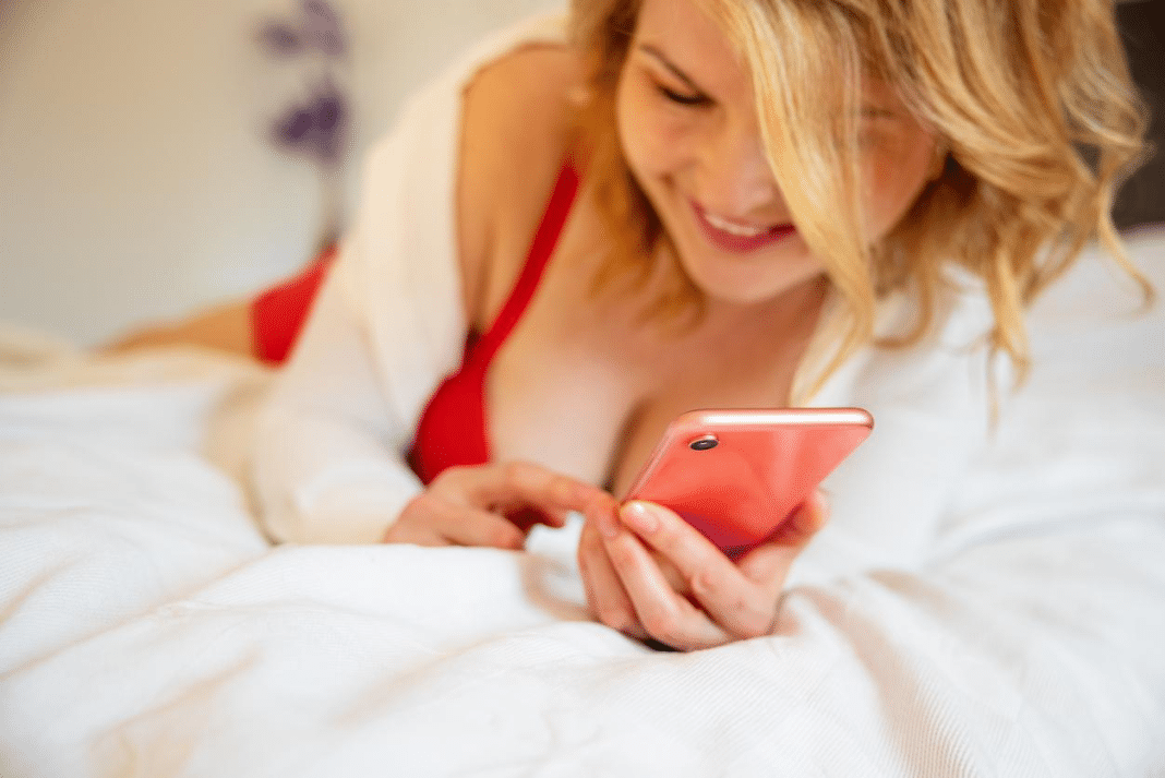 ¿Tiene beneficios el sexting?