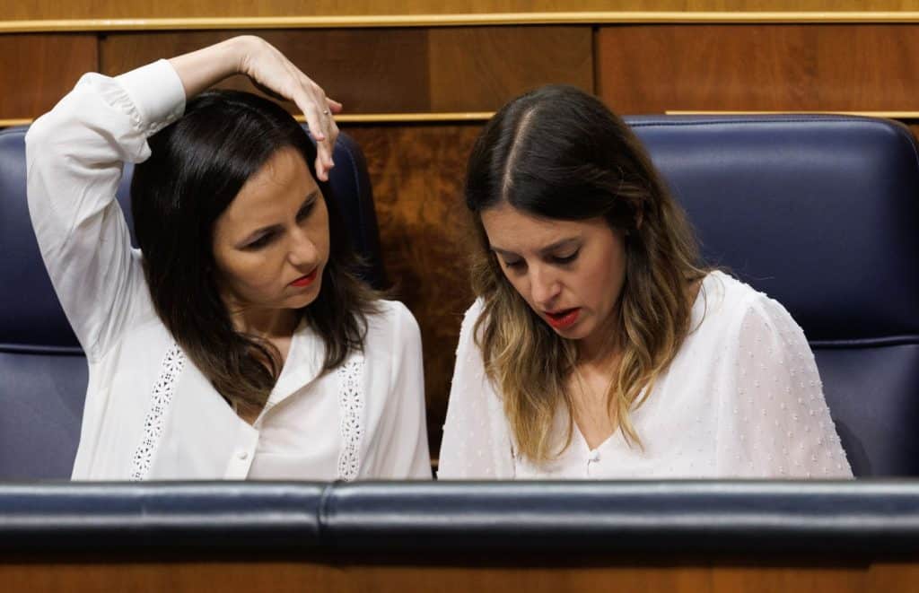 Ione Belarra E Irene Montero, Líderes De Podemos, Tratan De Aferrarse A Los Ministerios