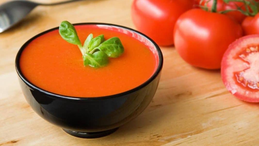 La receta secreta de los profesionales para un gazpacho súper cremoso