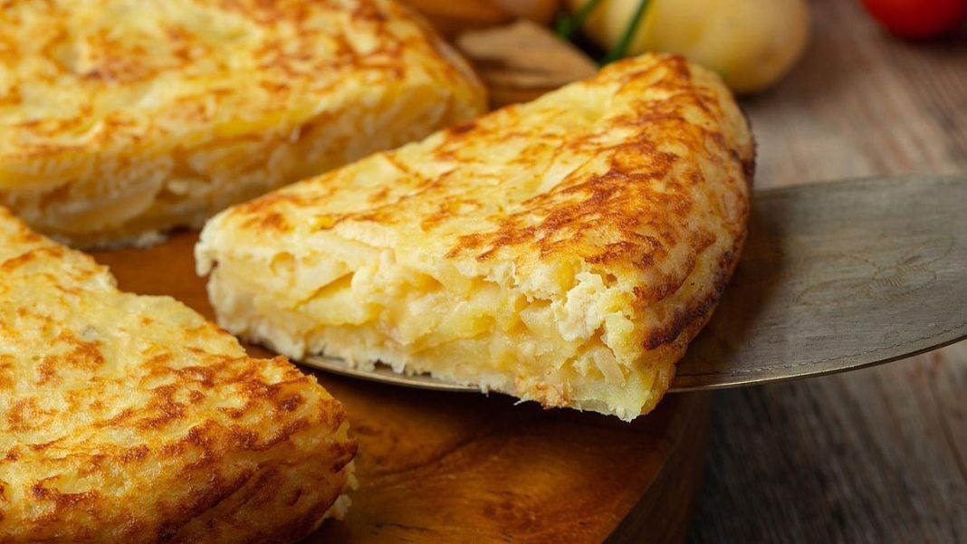 Cómo preparar la tortilla de patatas de Mercadona para que quede más jugosa