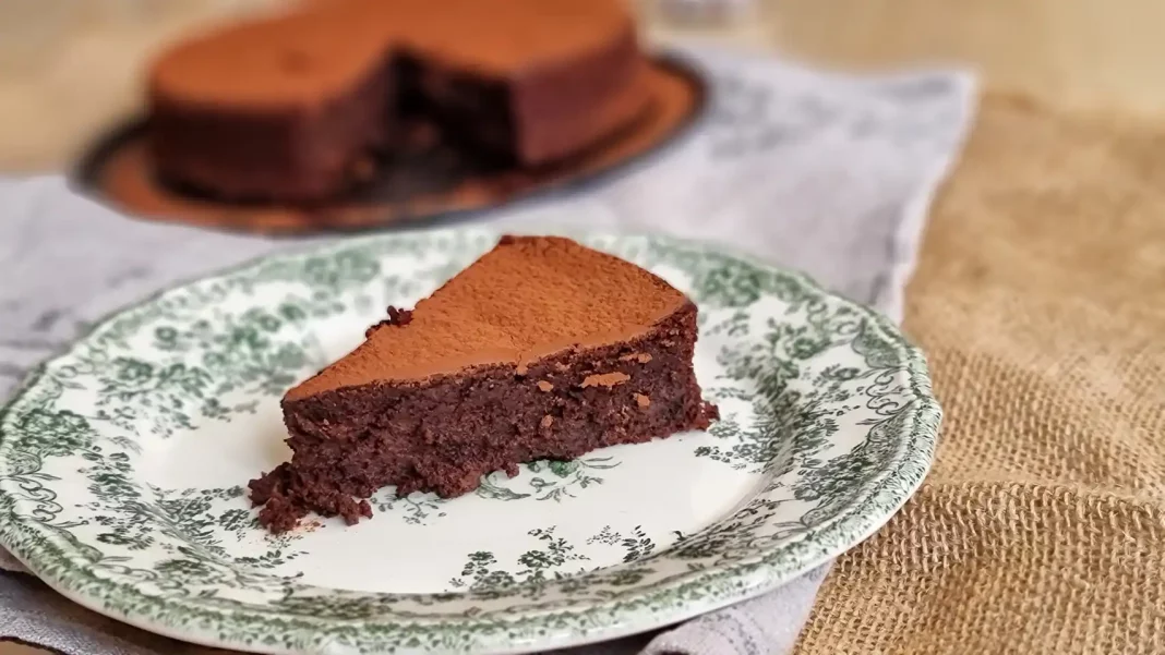 La deliciosa tarta de chocolate de Robin Food que te sorprenderá