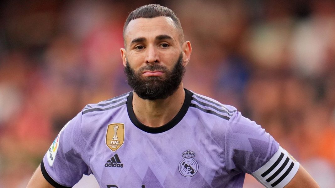 Esperando respuestas: El futuro de Benzema en la Premier League y el desafío en Al Ittihad