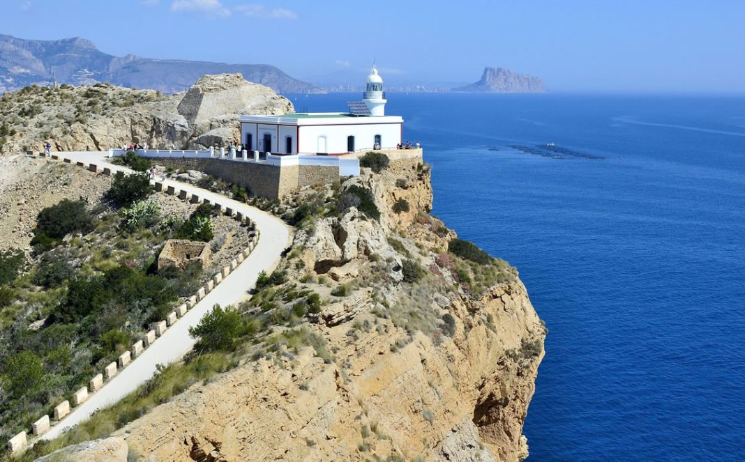 Explorando el Faro del Albir: un toque de aventura