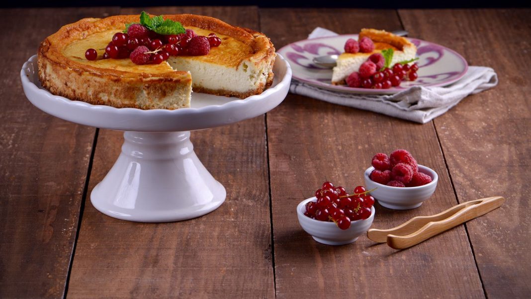 El truco de Jordi Cruz para una tarta de queso insuperable