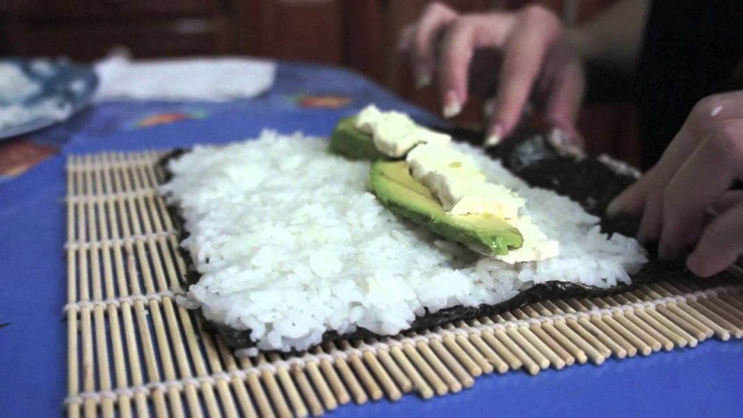 La receta de sushi que puedes preparar en casa como Arguiñano