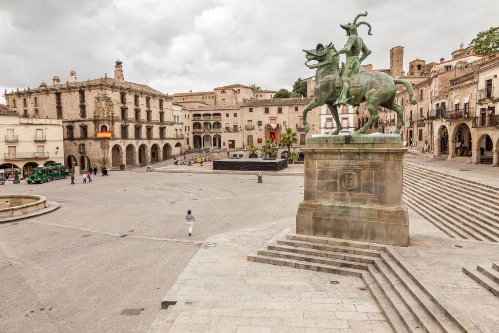 Trujillo: Historia Y Conquistadores En Extremadura