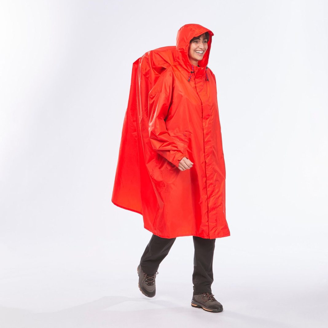 Poncho impermeable de montaña y trekking máx. 75 litros Adulto Quechua 900 – Decathlon