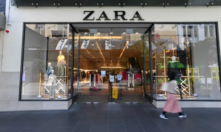 Zara: la cazadora de entretiempo que triunfa a un precio que ni Primark