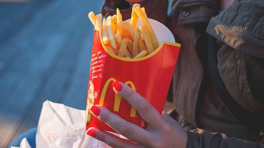 Esta es la curiosa diferencia entre las patatas fritas de Mcdonald’s y Burger King