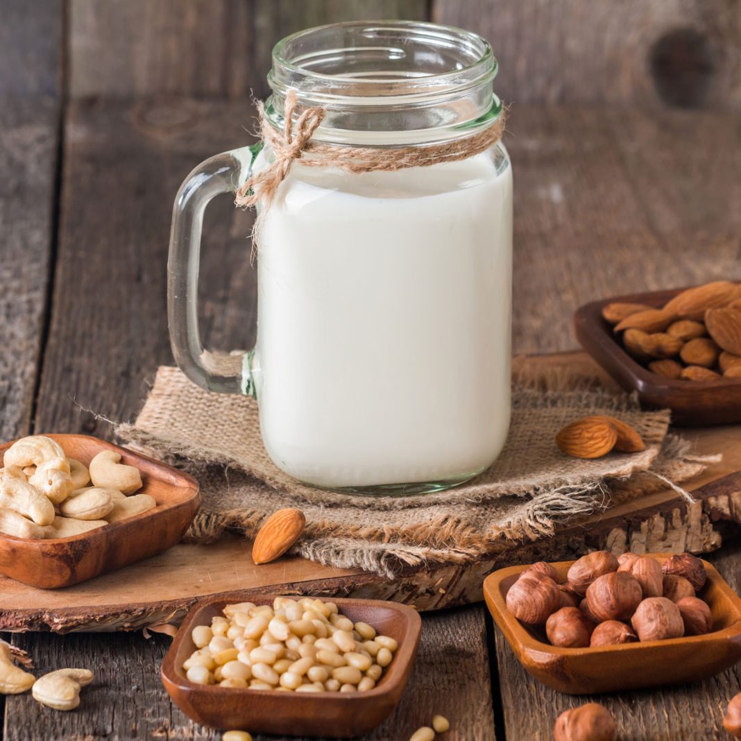 NO SON LECHE Y CARECEN DE COMPONENTES NUTRICIONALES CLAVE