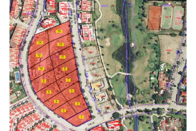 Eactivos.com brinda la oportunidad de pujar por un lote de 15 parcelas en una exclusiva zona residencial de Estepona